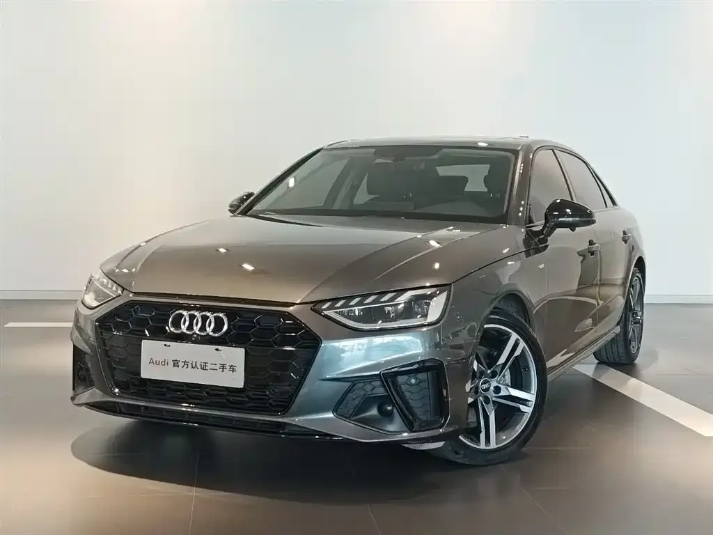 Audi A4L 2022 из CN, фото 1