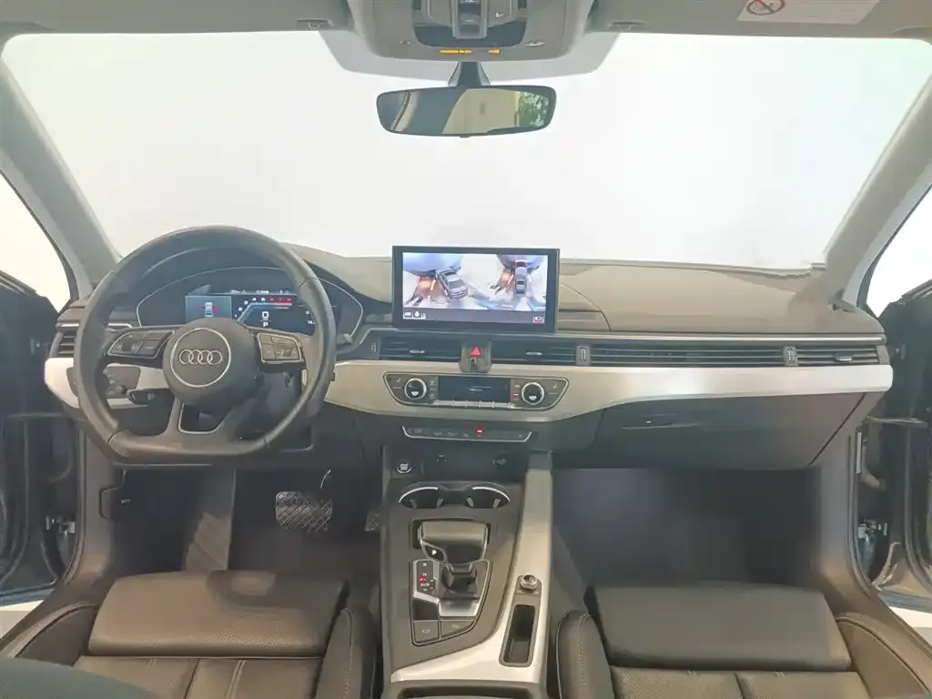 Audi A4L 2022 из CN, фото 6
