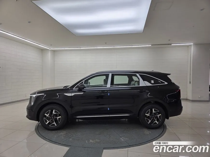 Kia Sorento — фото 7