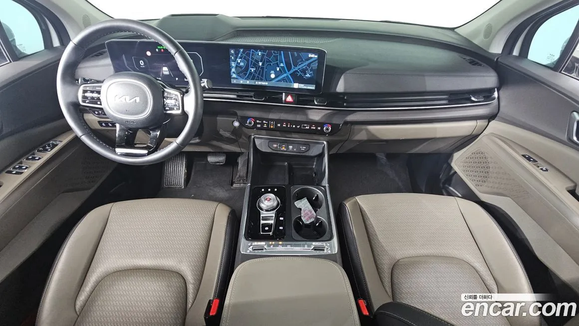 Kia Carnival — фото 10