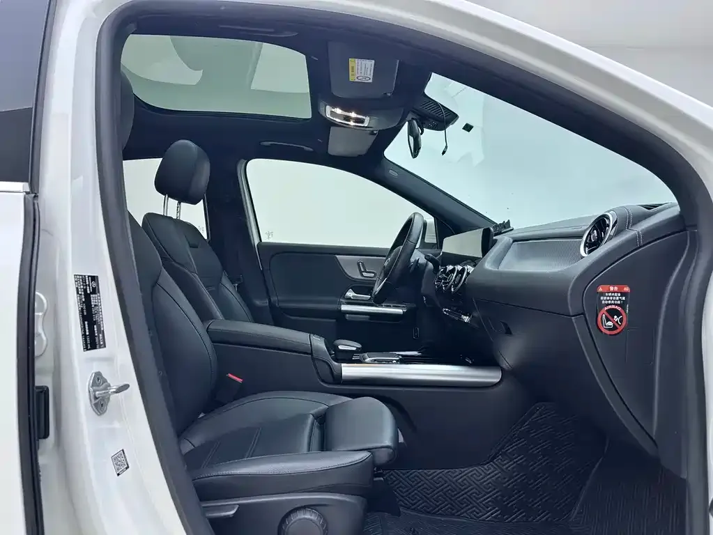 Mercedes-Benz GLA 2022 из CN, фото 8