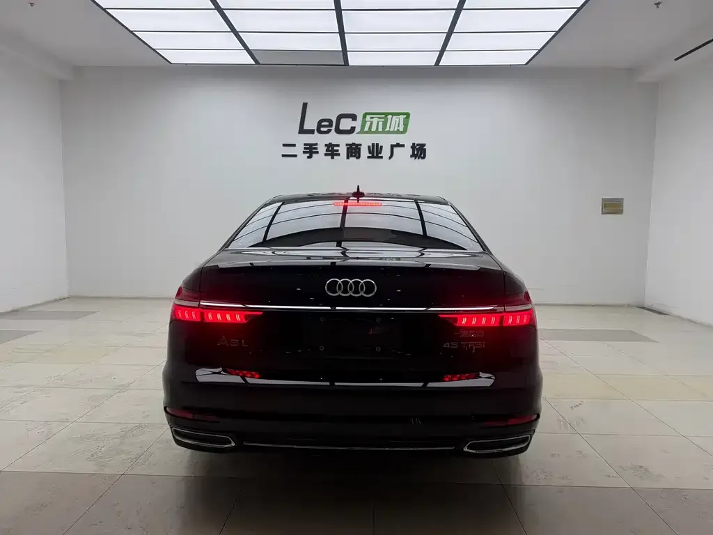 Audi A6L — фото 6