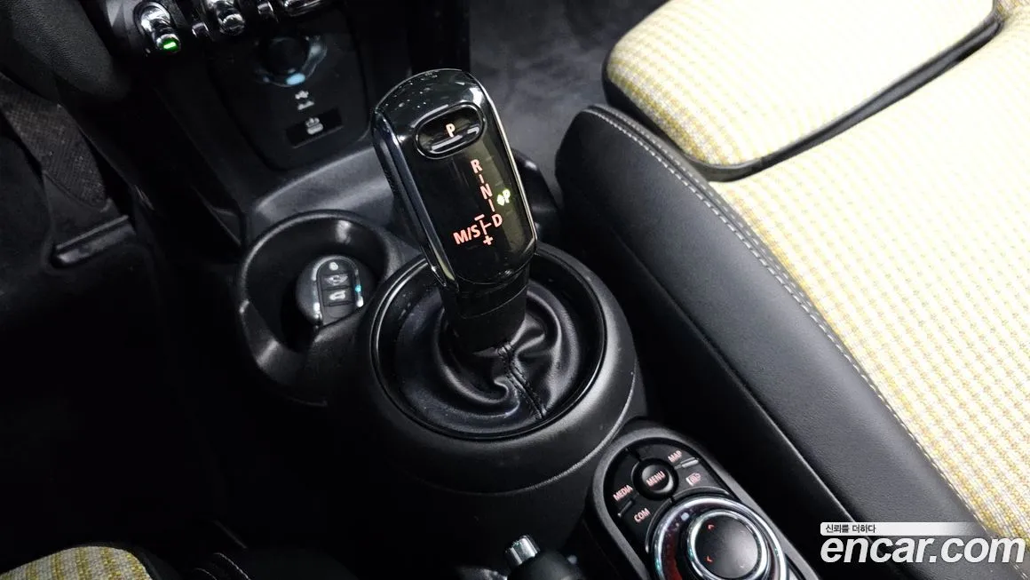 Mini Cooper 2023 из KR, фото 8