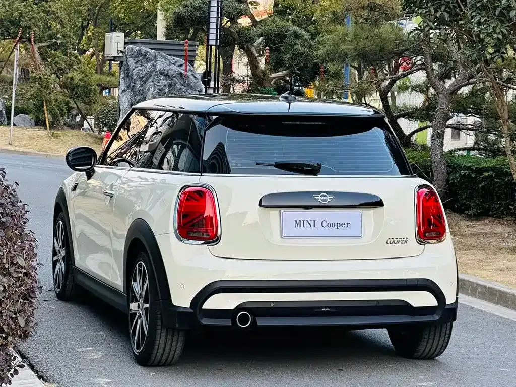 MINI Cooper (3-door) — фото 10