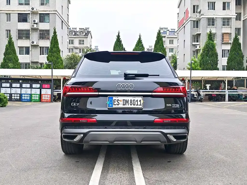 Audi Q7 2021 из CN, фото 3