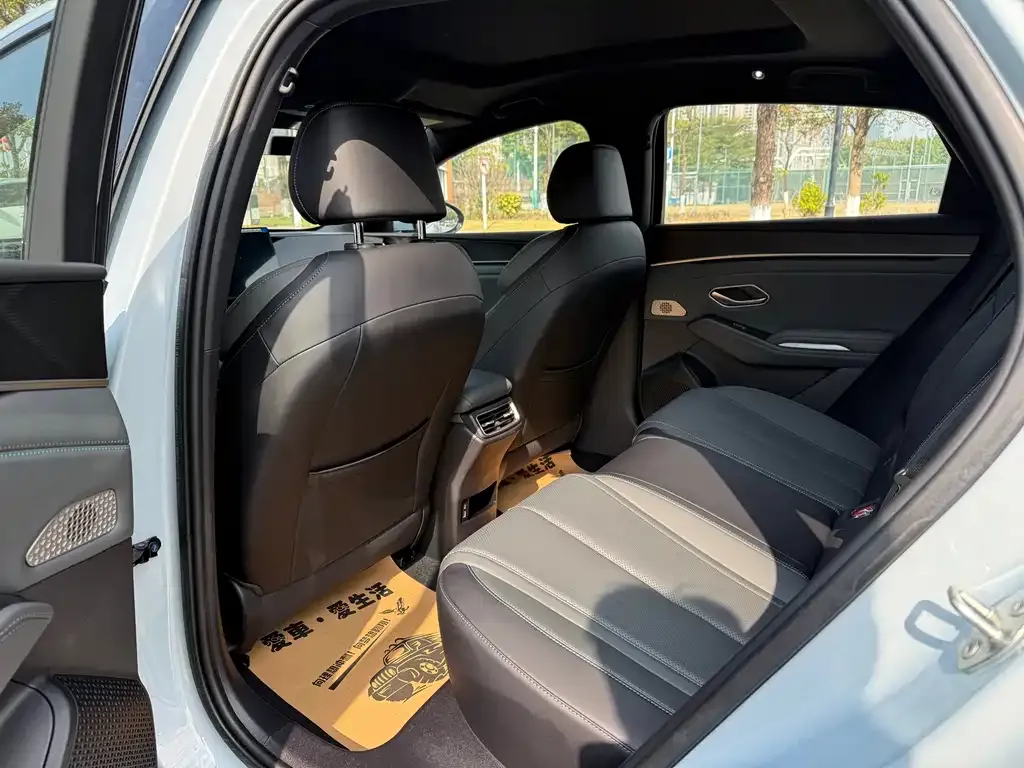 BYD Qin L 2025 из CN, фото 2