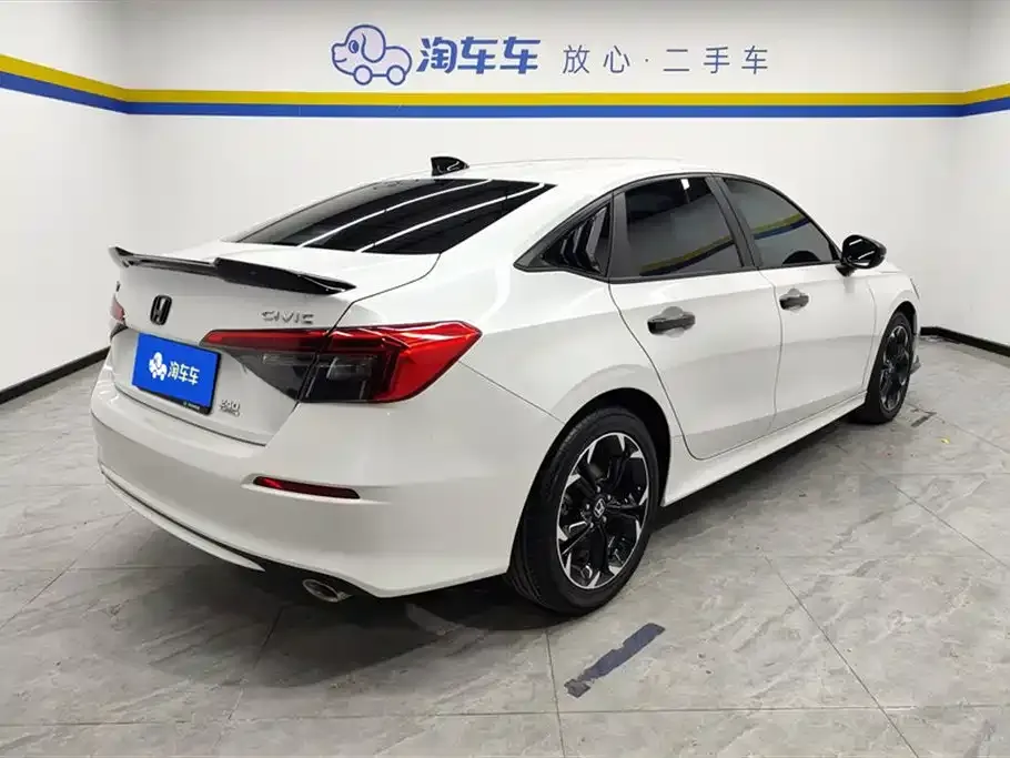 Honda Civic 2024 из CN, фото 7