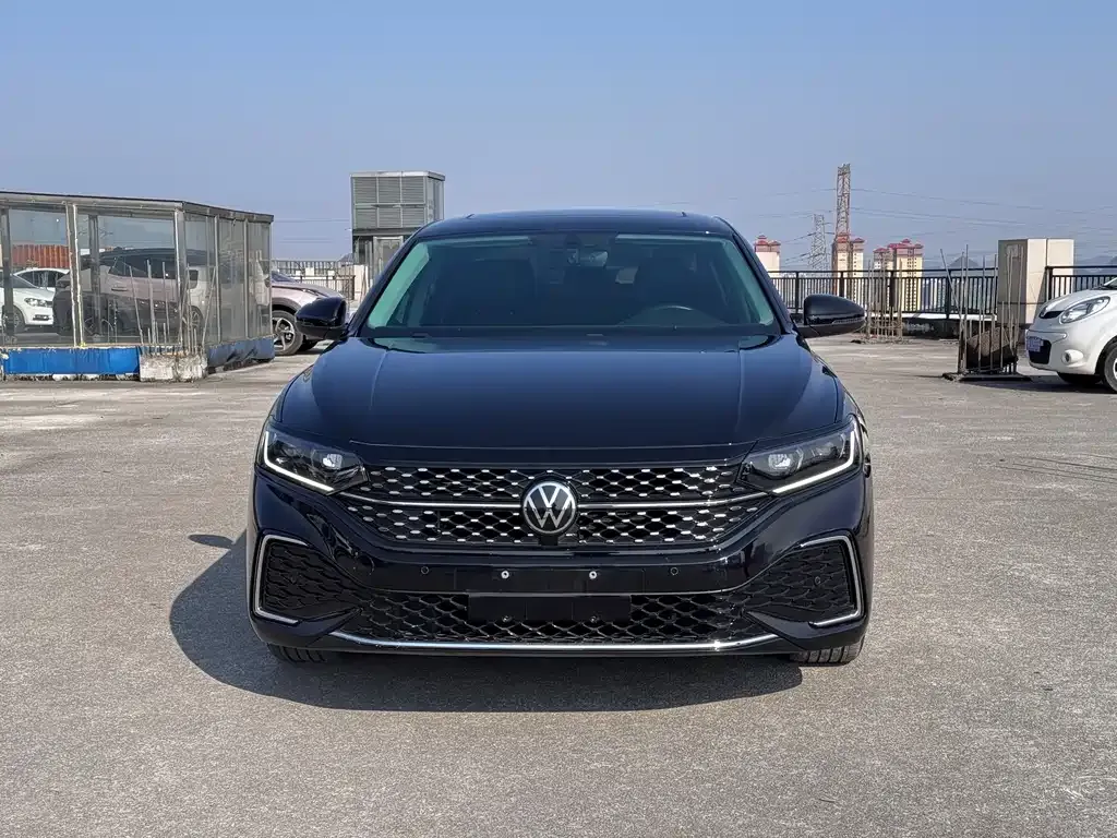 Volkswagen Passat — фото 8