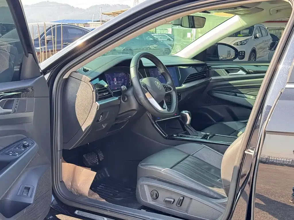 Volkswagen Passat — фото 7