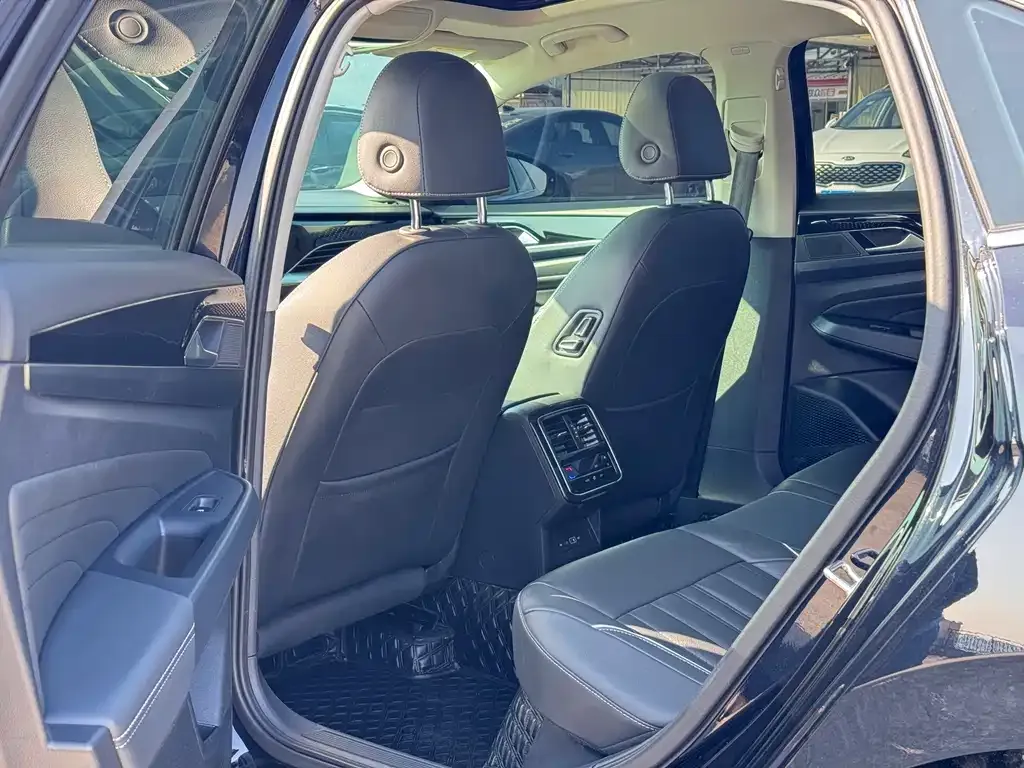 Volkswagen Passat — фото 6