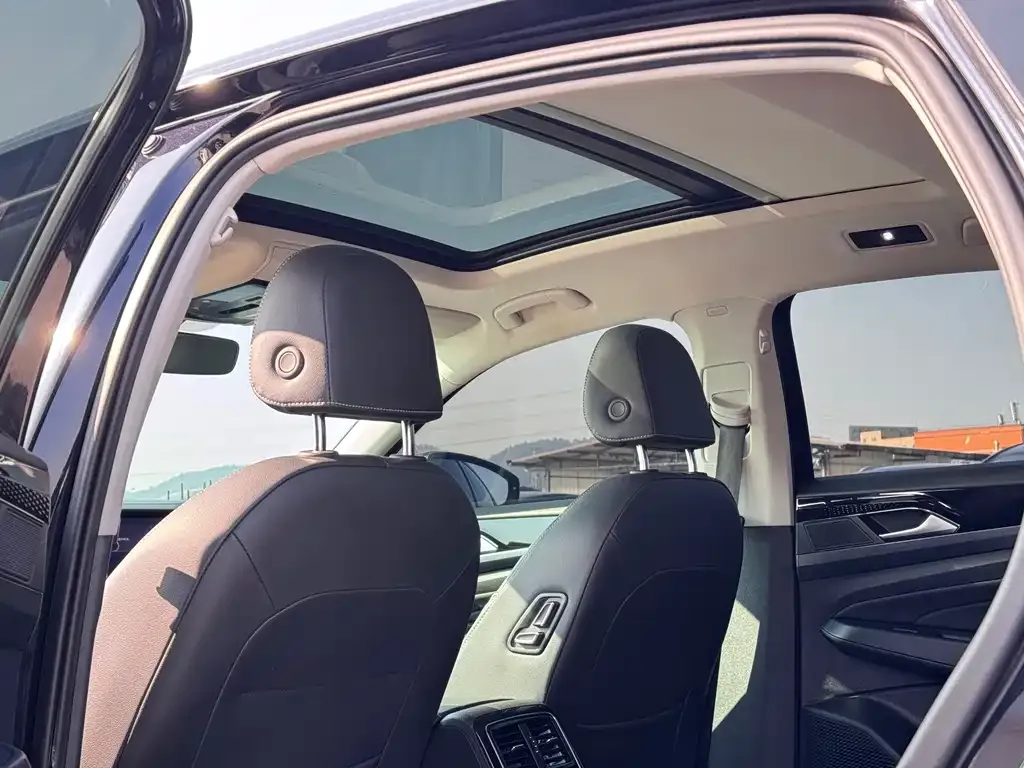 Volkswagen Passat — фото 5