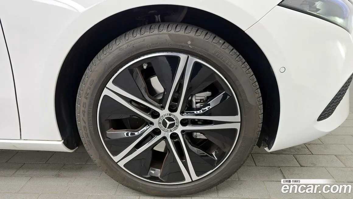 Mercedes-Benz A-Class 2025 из KR, фото 5