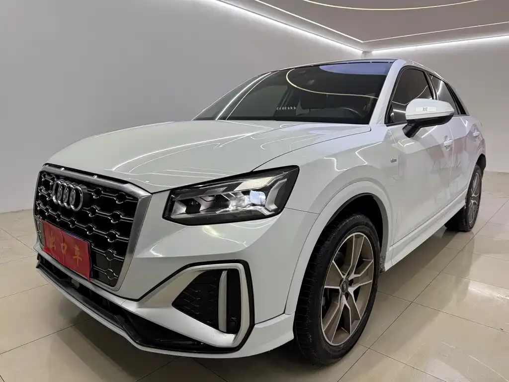 Audi Q2L 2022 из CN, фото 1
