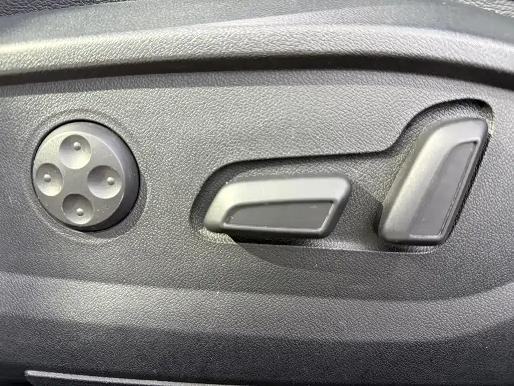 Audi Q2L 2022 из CN, фото 8