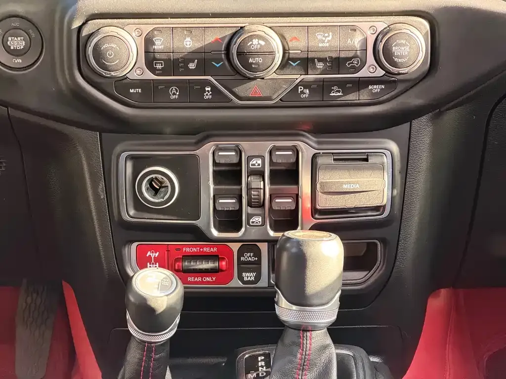 Jeep Wrangler 2021 из CN, фото 2