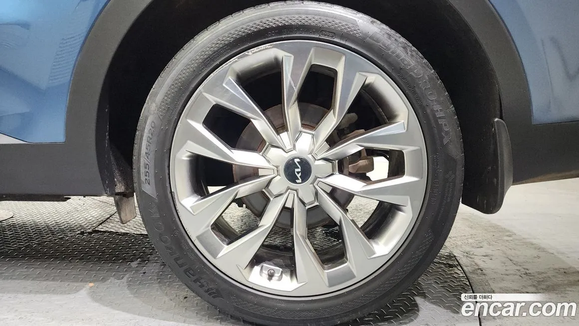 Kia Sorento — фото 7