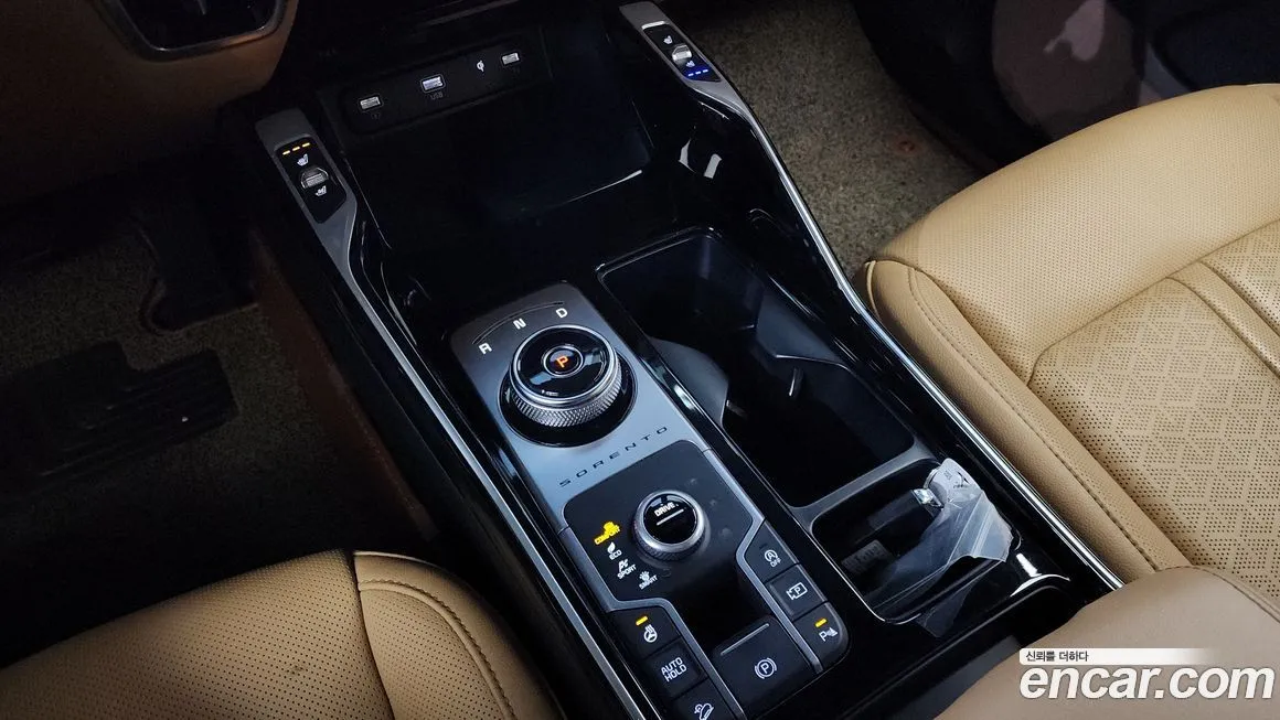 Kia Sorento — фото 10