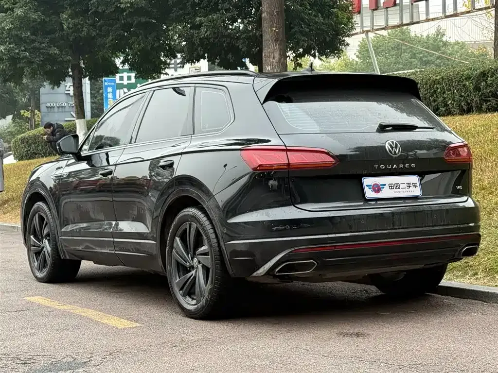 Volkswagen Touareg 2023 из CN, фото 3
