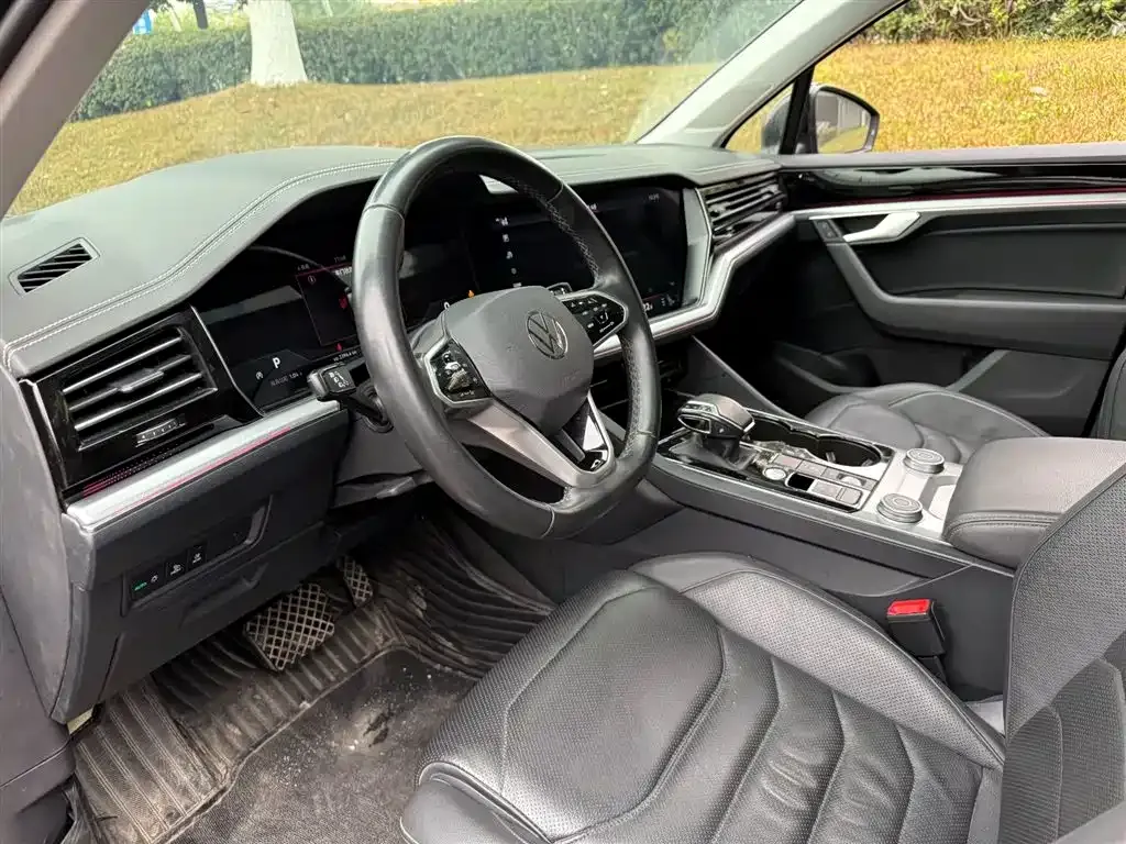 Volkswagen Touareg 2023 из CN, фото 6