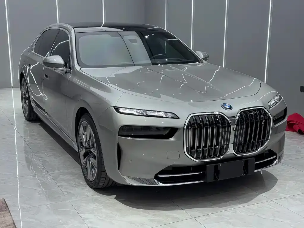 BMW i7 2023 из CN, фото 3