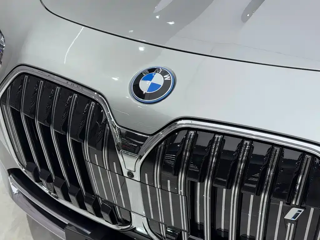 BMW i7 2023 из CN, фото 8