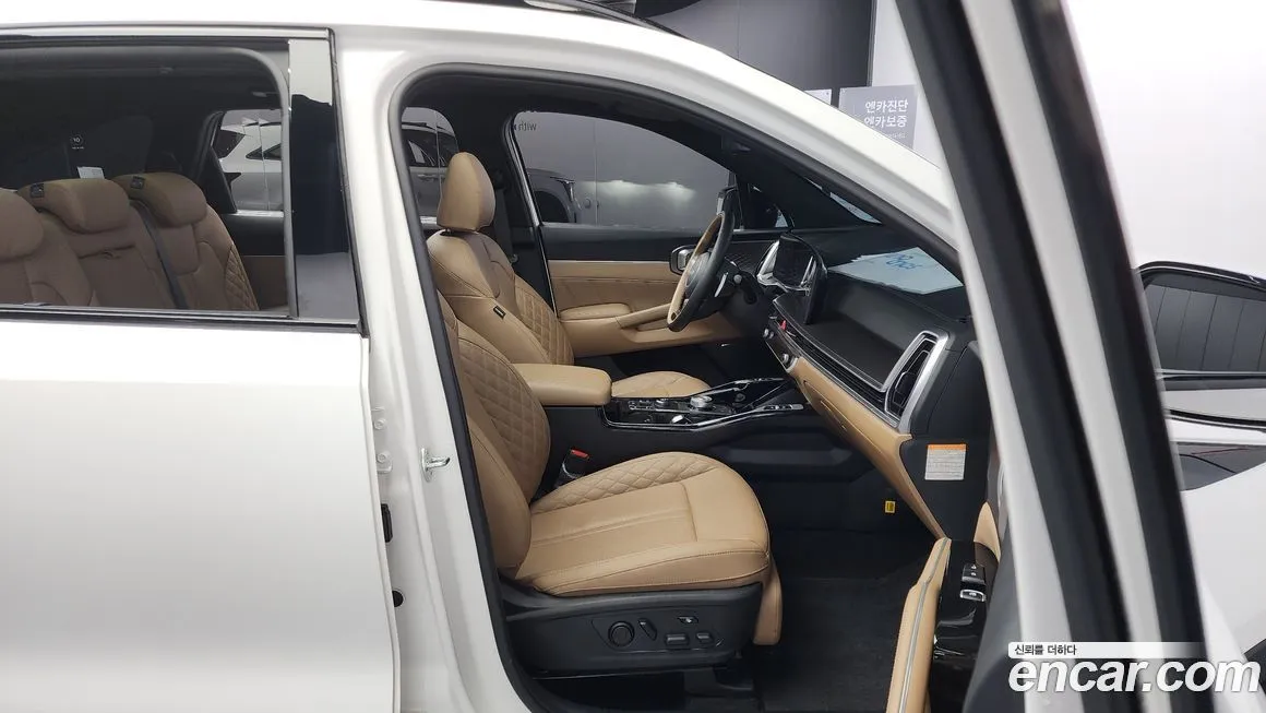 Kia Sorento — фото 10