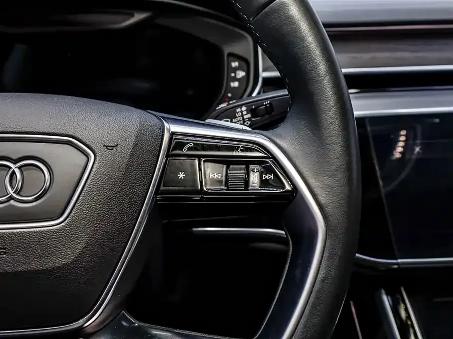 Audi A8 2022 из CN, фото 9