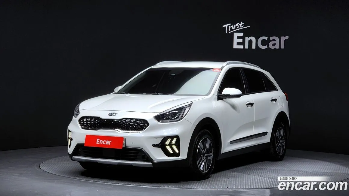 Kia Niro — фото 1