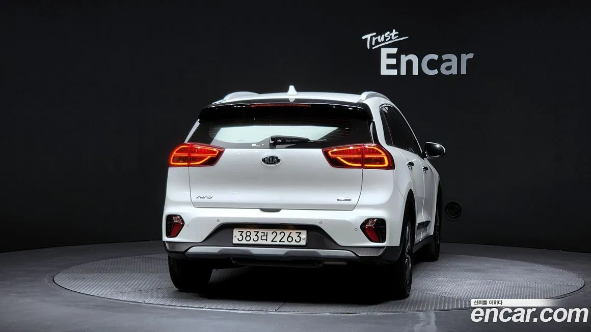 Kia Niro — фото 2