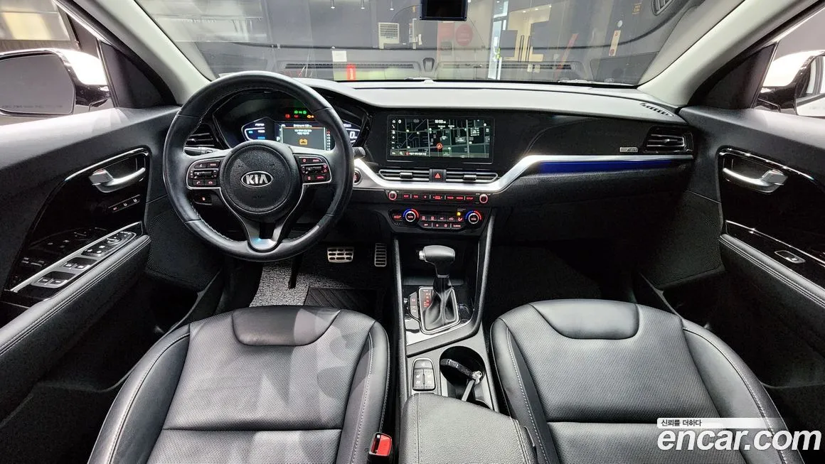 Kia Niro — фото 10
