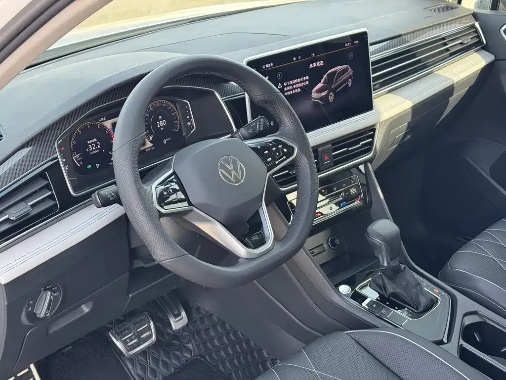 Volkswagen Tiguan L 2022 из CN, фото 6