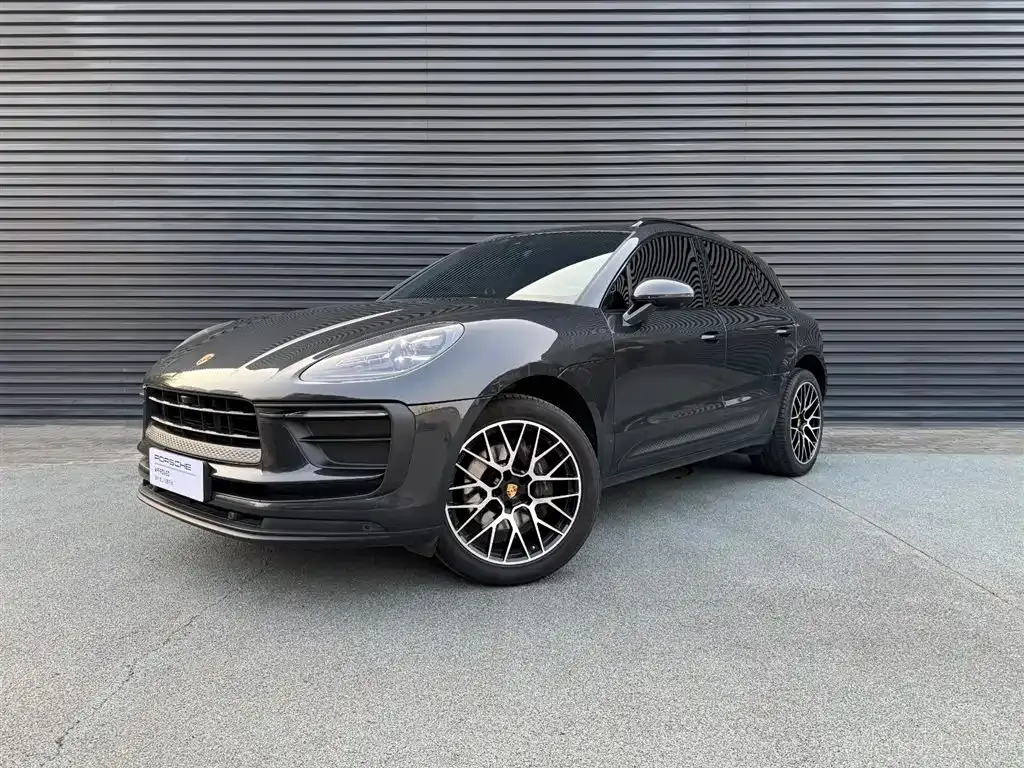 Porsche Macan — фото 1