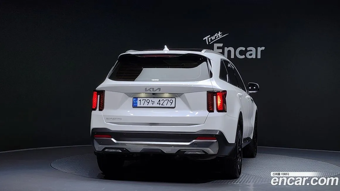 Kia Sorento — фото 3