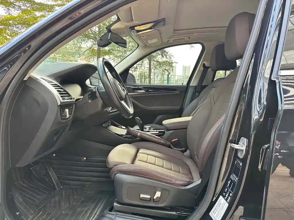 BMW X3 2021 из CN, фото 3