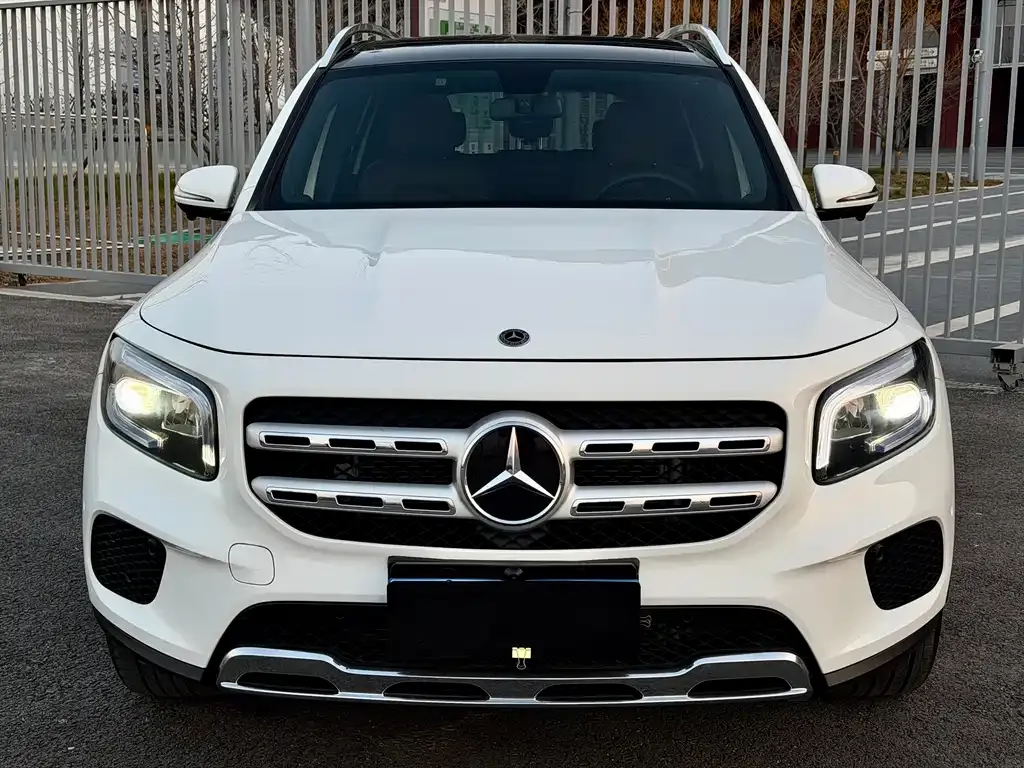 Mercedes-Benz GLB 2023 из CN, фото 5