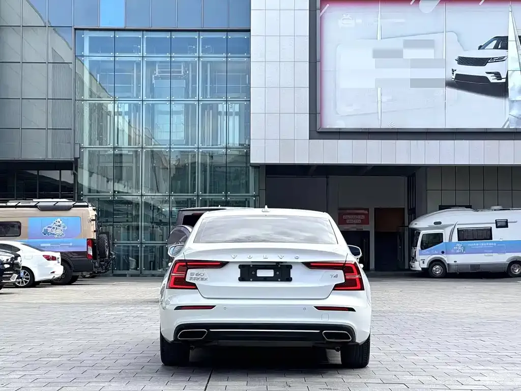Volvo S60 2021 из CN, фото 9
