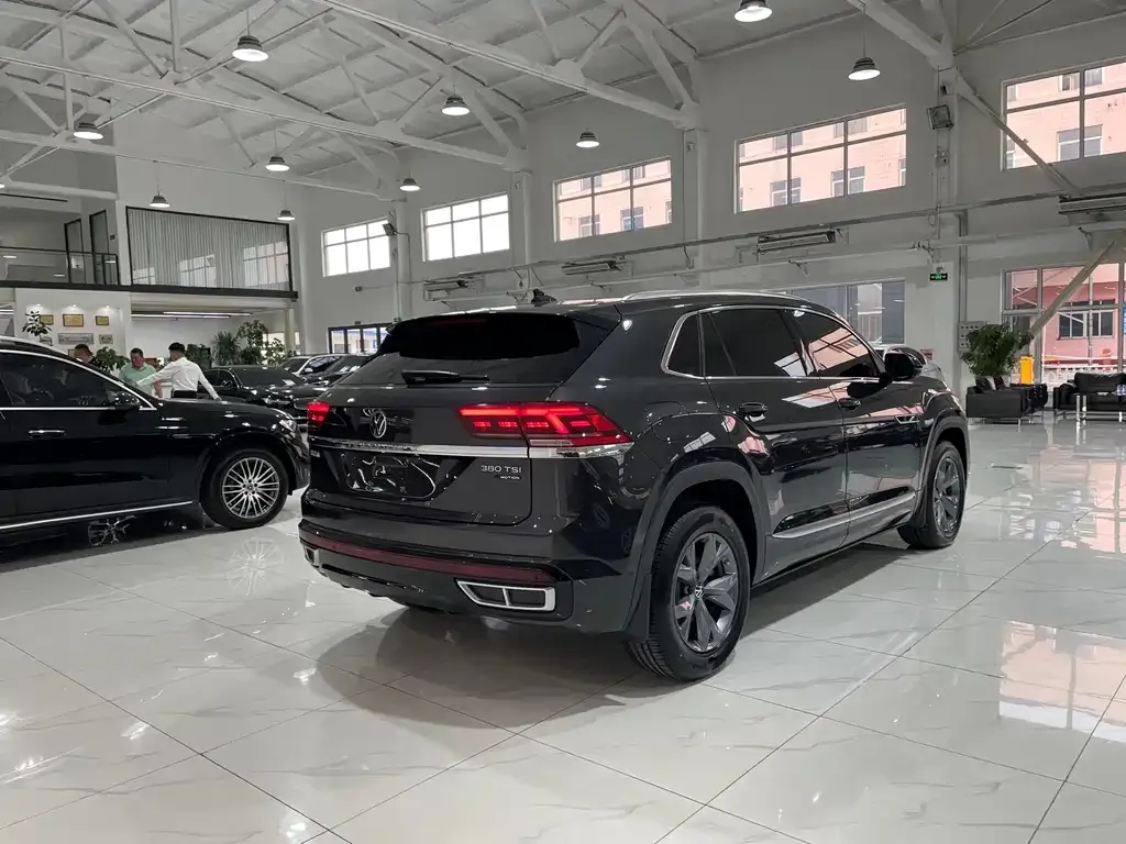 Volkswagen Teramont 2023 из CN, фото 3