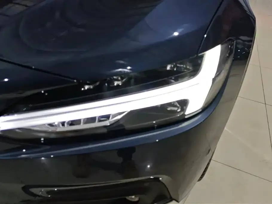 Volvo S90 2022 из CN, фото 5