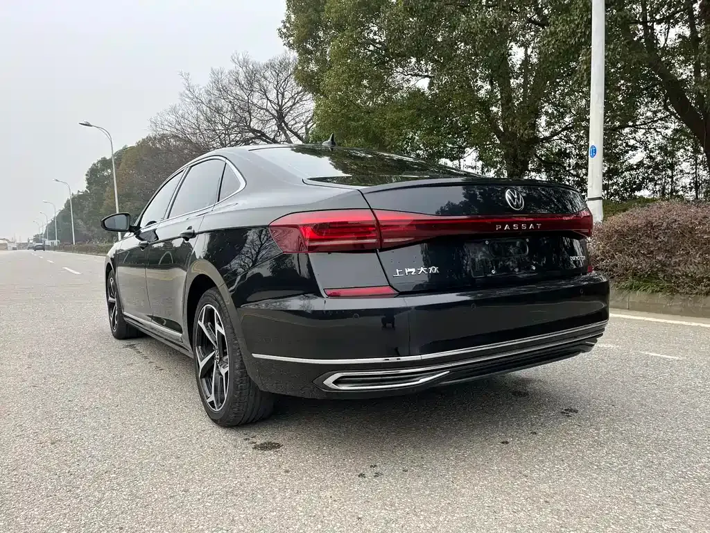 Volkswagen Passat 2024 из CN, фото 7