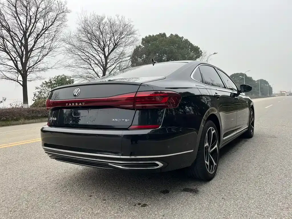 Volkswagen Passat 2024 из CN, фото 9