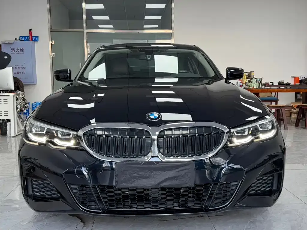 BMW 3 Series 2022 из CN, фото 3