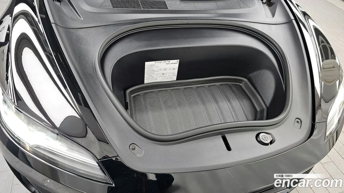 Tesla Model 3 2024 из KR, фото 7