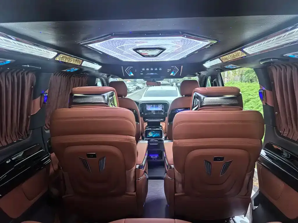 Mercedes-Benz Vito 2025 из CN, фото 5