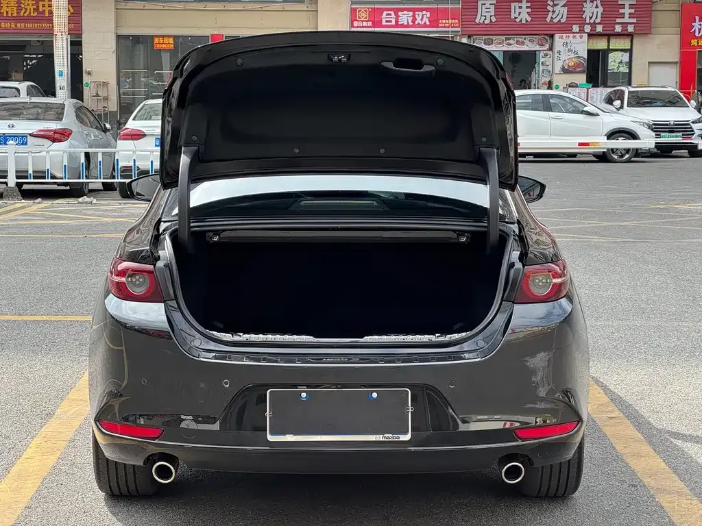 Mazda 3 Axela 2024 из CN, фото 7