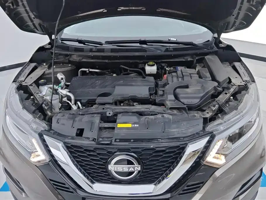Nissan Qashqai — фото 7