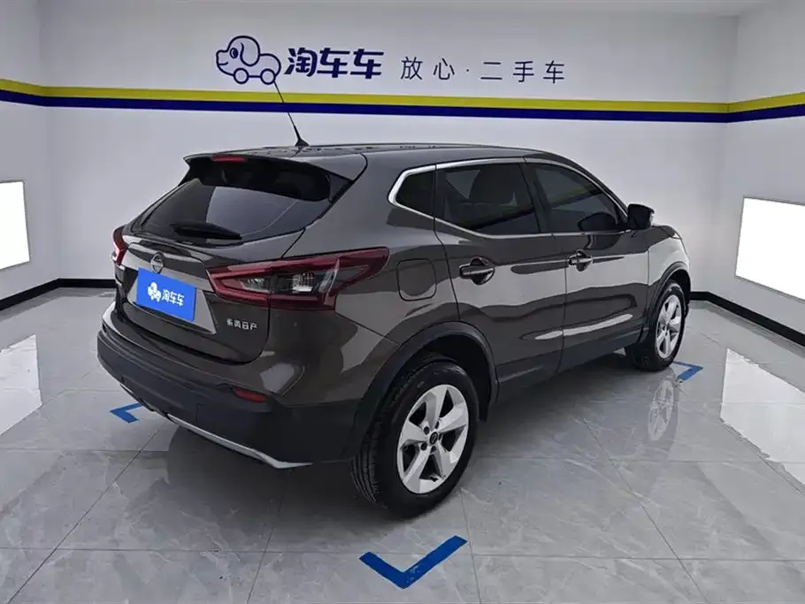 Nissan Qashqai — фото 9