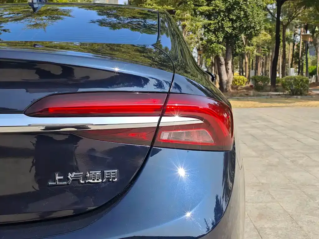 Buick LaCrosse 2022 из CN, фото 2