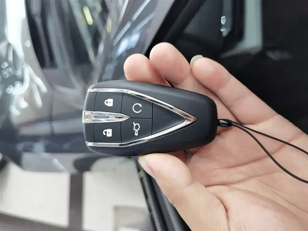 Changan UNI-V iDD 2023 из CN, фото 3