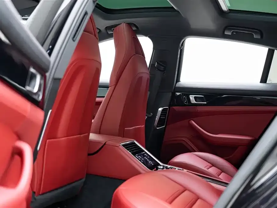 Porsche Panamera Hybrid 2021 из CN, фото 4