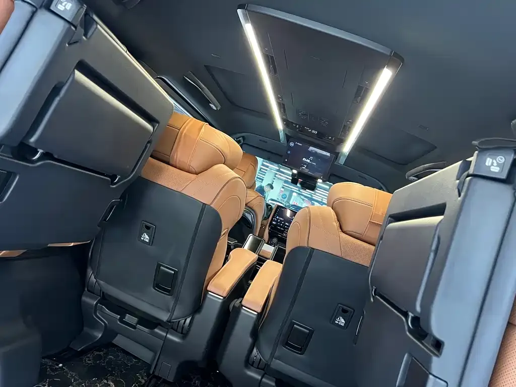 Toyota Vellfire — фото 8